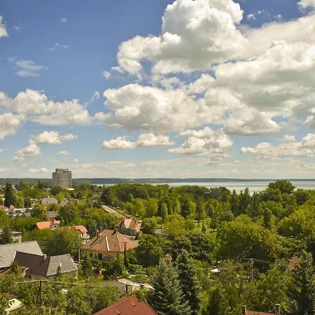 Balaton View From Almadi With Terrace & Garden - Happy Balatonalmádi