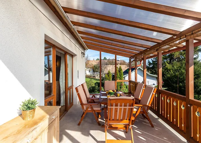 Balaton View From Almadi - Happy Apartament Balatonalmádi